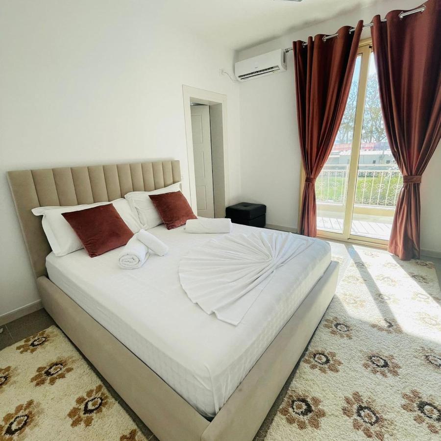 Hotel Noel Vlorë Buitenkant foto