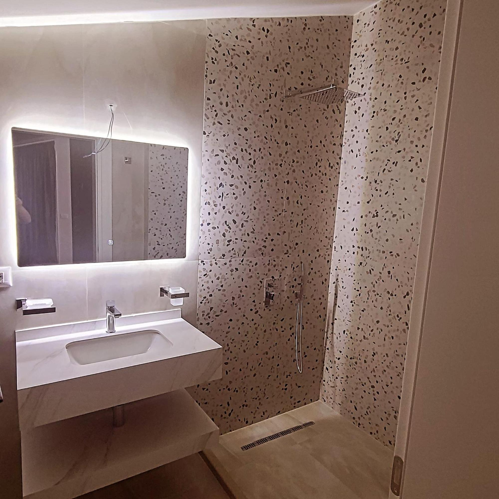 Hotel Noel Vlorë Buitenkant foto