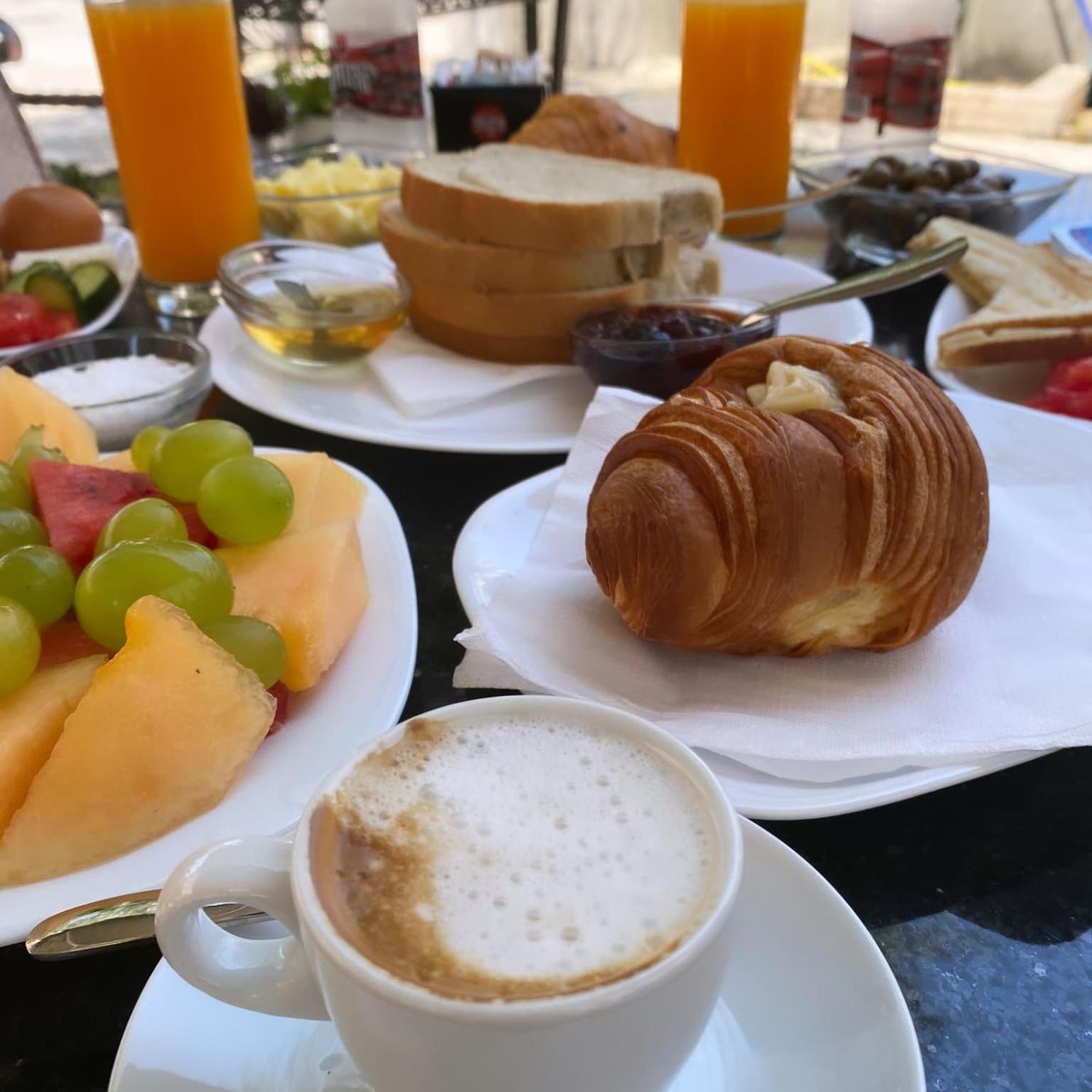 Hotel Noel Vlorë Buitenkant foto